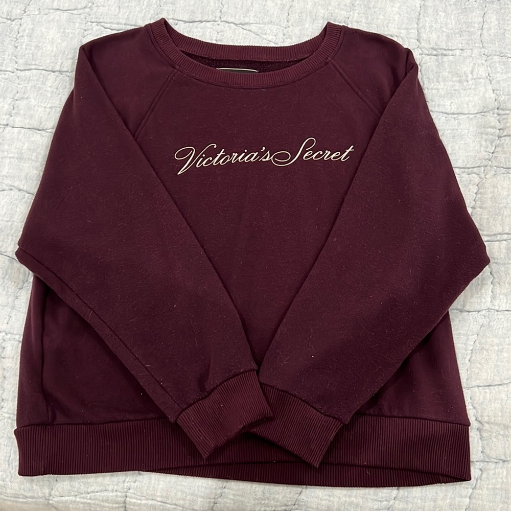 VS sweater